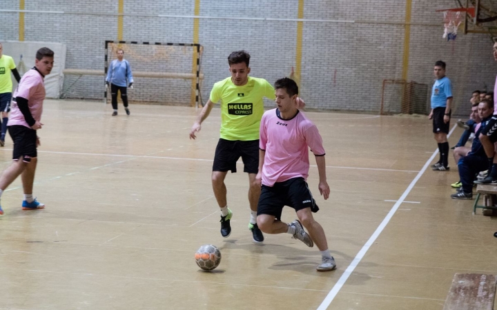 Futsal bajnokság: döntőben a Hellas Express