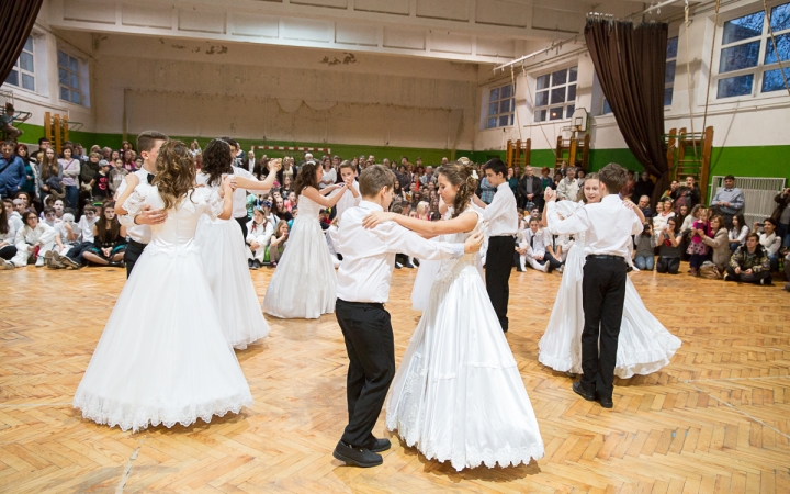 Felsősök farsangoztak