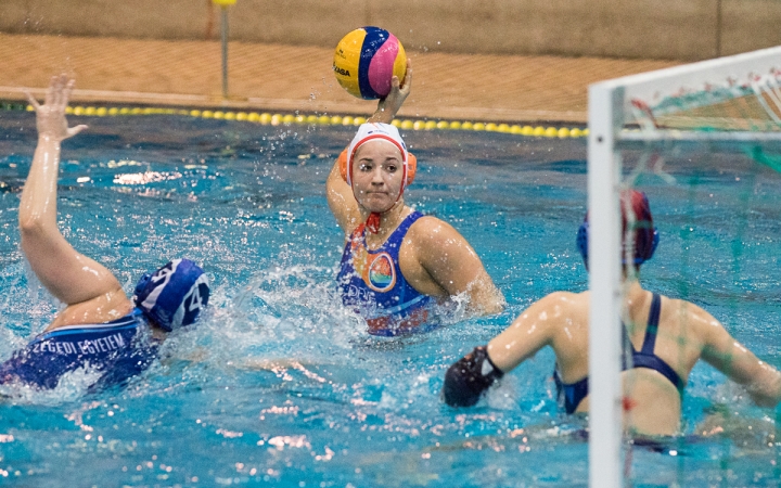 Vízilabda: sima, könnyed győzelem