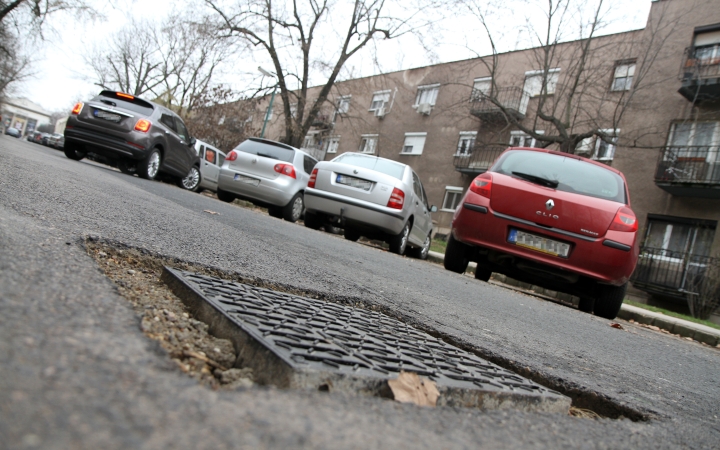 Kicserélik a régi víznyelőket