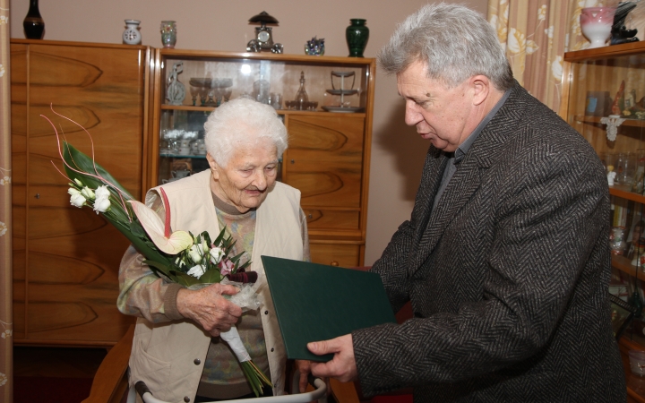 Rózsa néni a szépkorúak táborában