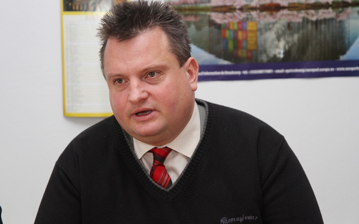 Huszti Zsolt a DK jelöltje