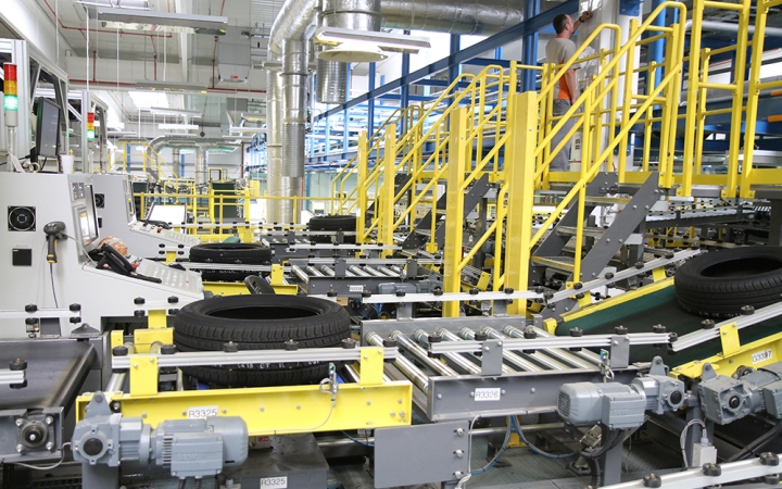 Rácalmáson tanítják be az amerikai Hankook gyár mérnökeit