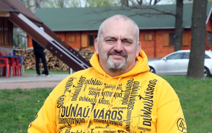 Ózdon született és dunaújvárosivá lett