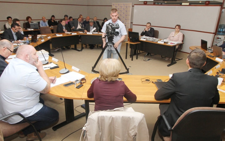 Az önkormányzat megvásárolná az élményfürdőt