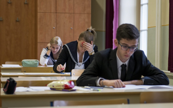 Matek érettségi - Halmazelmélet, trigonometria a feladatok között 