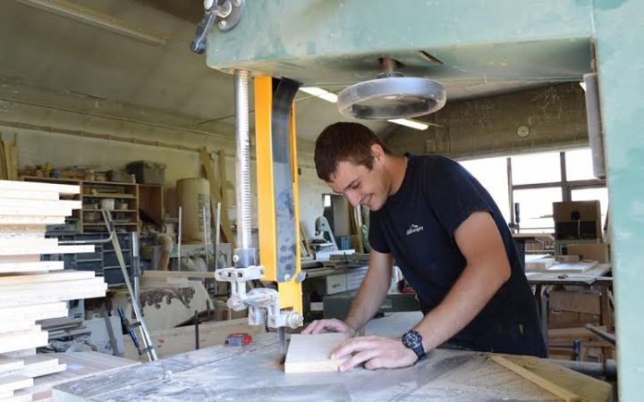 Az ősi faművesek és a világverő magyar fiú