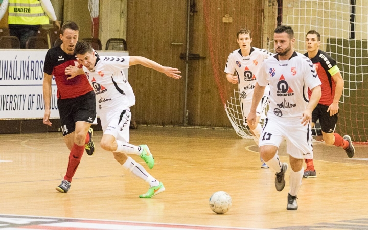 Futsal: a sereghajtó ellen küzd a Dunaferr