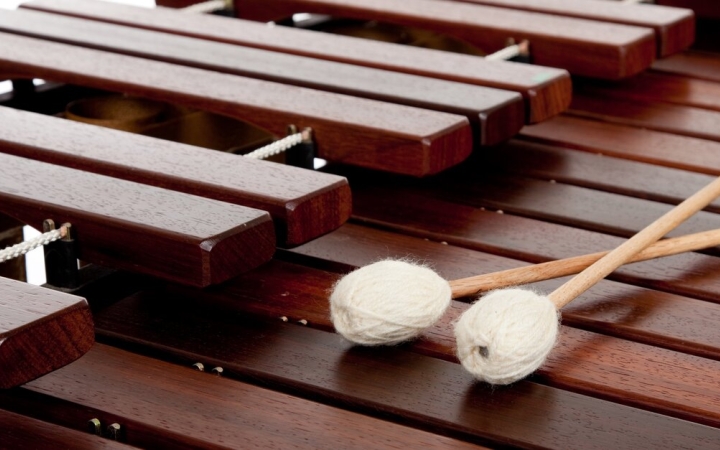 Marimba Clouds a Kortársban