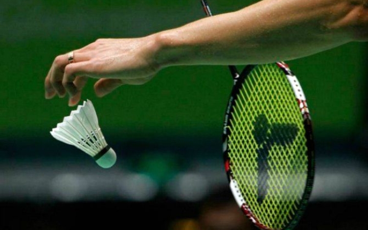 Tollaslabda: erős mezőny a sportcsarnokban