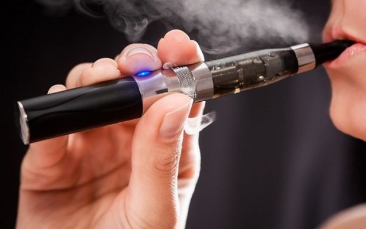 E-cigaretta - Ezért korlátozzák a használatát