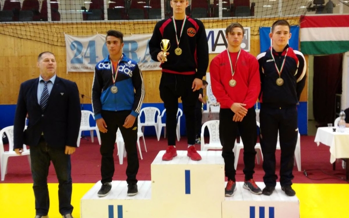 Birkózás: szépen csillog a bronz is