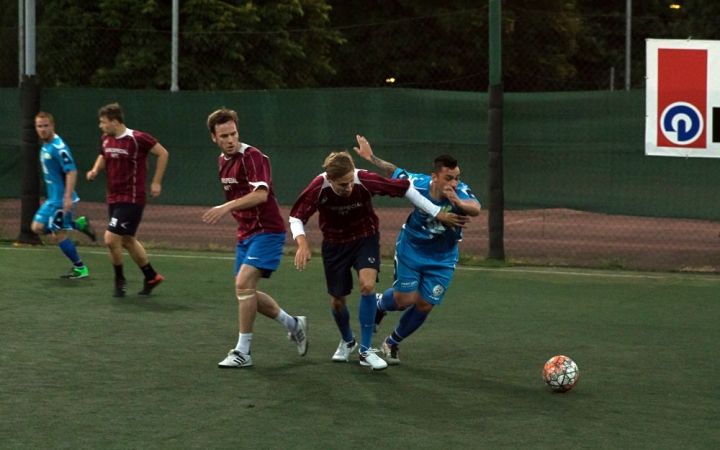 Kispályás foci: bajnok a Karmacsi!