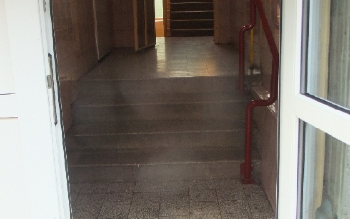 A járókelők fogták meg a menekülő tolvajt