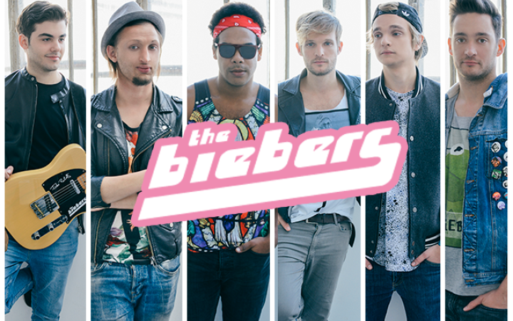 The Biebers a színpadon