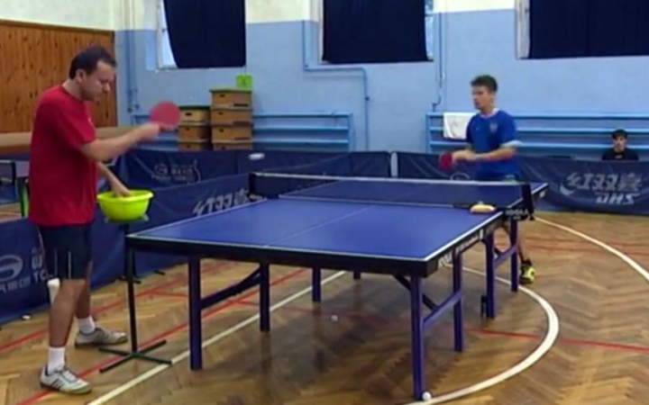 Edzőtáborban az asztaliteniszezők