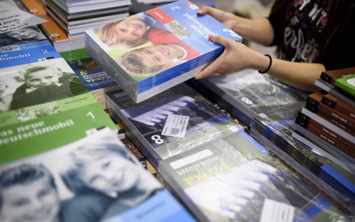 Megkezdődött a tankönyvek kiszállítása az iskolákba