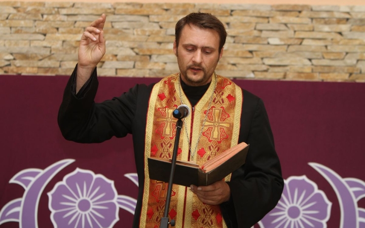 "Nincs más út, csak az Isten útja"