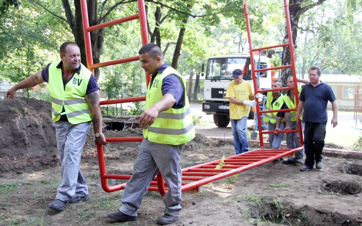 Épül a tornapark