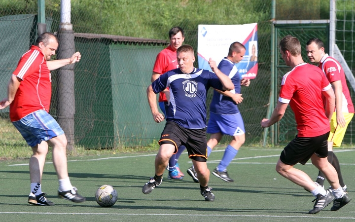 Zeus Osztály: hat nap a kezdésig