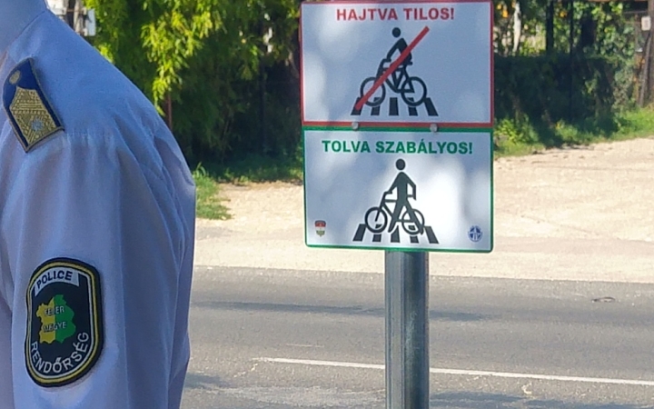Hajtva tilos! Tolva szabályos!