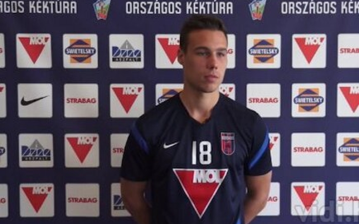 Labdarúgás: Papp Máté is Dunaújvárosban
