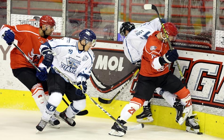 Jégkorong - szép siker a nyitányon!