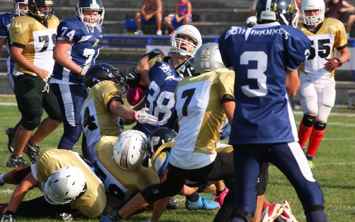 Szoros siker a nyitányon