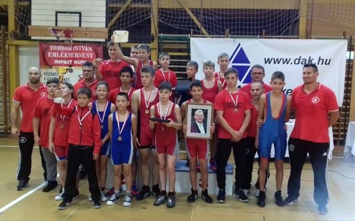 Második hely az emlékversenyen