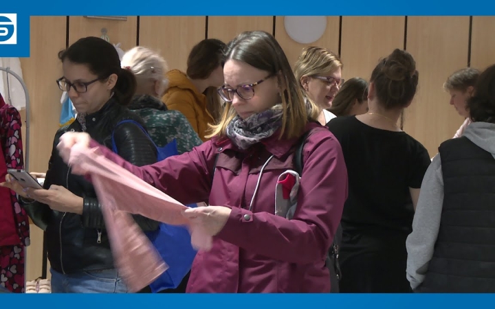 Embedded thumbnail for Mindent visz a Tökmagbazár az MMK-ban