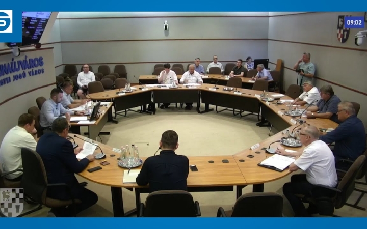 Embedded thumbnail for Halaszthatatlan témák a rendkívüli közgyűlésen