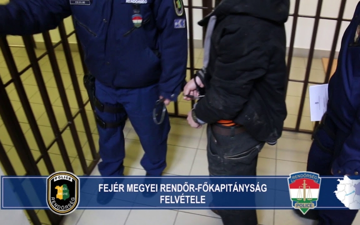 Embedded thumbnail for Halálra késelte ismerősét