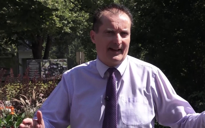 Embedded thumbnail for Jó ütemben halad a Vasmű út felújítása