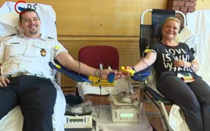 Embedded thumbnail for Kéklámpás véradás a kapitányságon