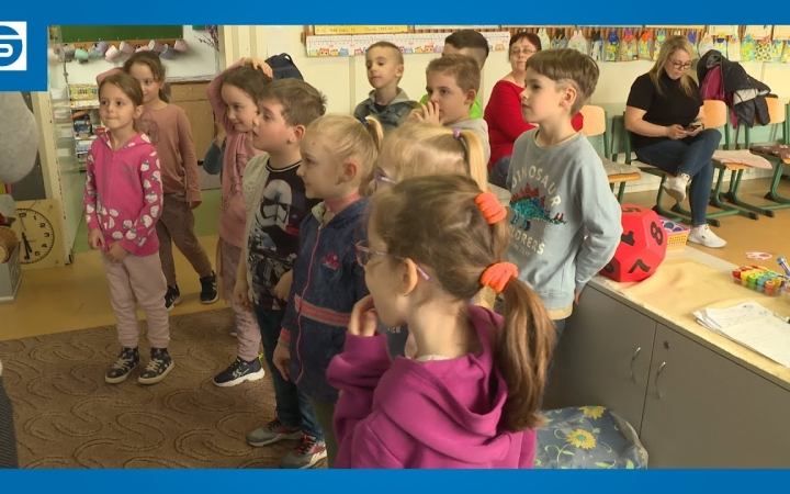 Embedded thumbnail for Hétfőn becsengetnek, sokkal nagyobb forgalom várható az iskolák körül