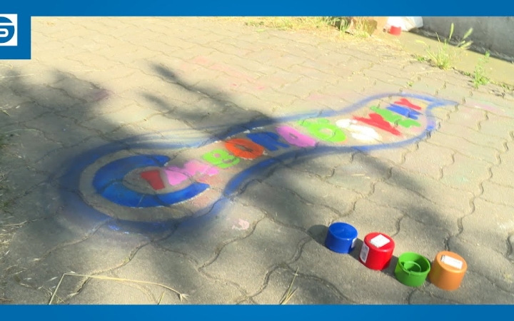 Embedded thumbnail for DSTV: ösvényfestés a Cimborákkal