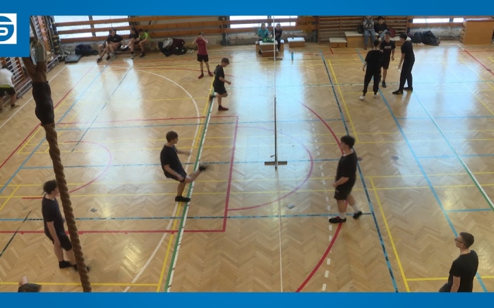 Embedded thumbnail for Nyílt versenyen bizonyíthattak