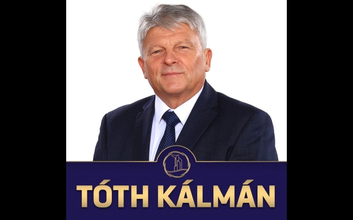 Embedded thumbnail for "Rajta, Újváros!": bemutatkoznak a jelöltek – Tóth Kálmán