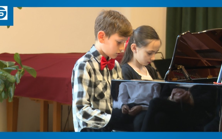 Embedded thumbnail for DSTV: zongoristák randevúja