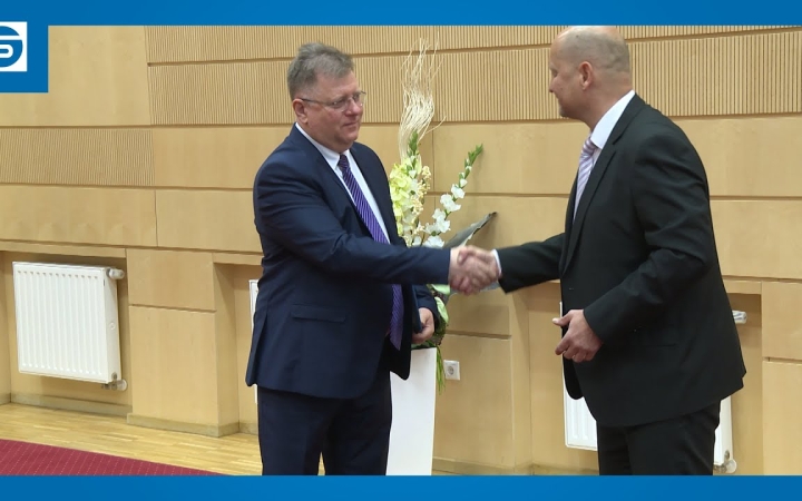 Embedded thumbnail for Átvette a mandátumát dr. Mészáros Lajos országgyűlési képviselő