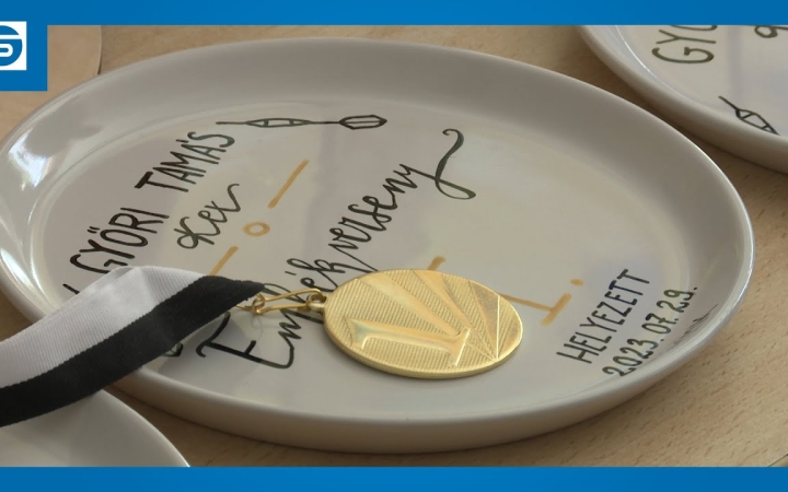 Embedded thumbnail for Játékkal emlékeztek egykori sporttársukra