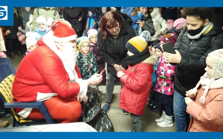 Embedded thumbnail for Mikulásra Mikulást – most az MMK-ból (galériával)