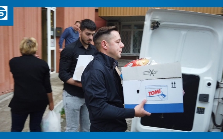 Embedded thumbnail for DSTV: úton az adománykaraván