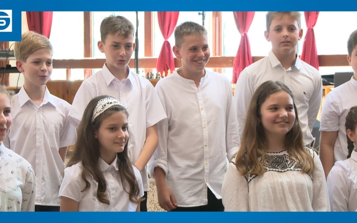 Embedded thumbnail for DSTV: dalözön a Széchenyiben