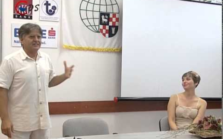 Embedded thumbnail for Művészetterápia a Kamarában