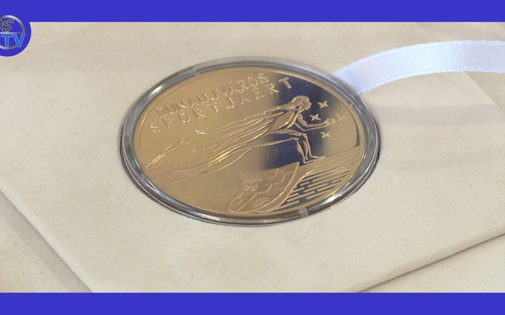 Embedded thumbnail for DSTV: megérdemelt elismerés