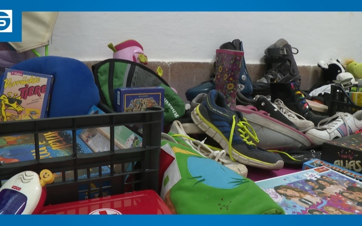 Embedded thumbnail for DSTV: kincskeresők a Csomagtartóvásárban (galériával) 