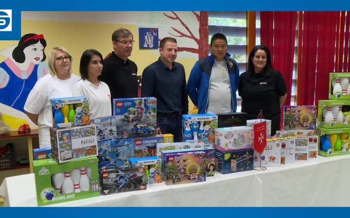 Embedded thumbnail for DSTV: ünnepi ajándék a szeretetszolgálatnak