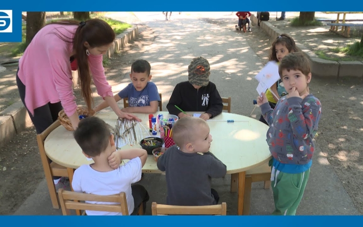 Embedded thumbnail for DSTV: gyermeknap az Aprók Házában