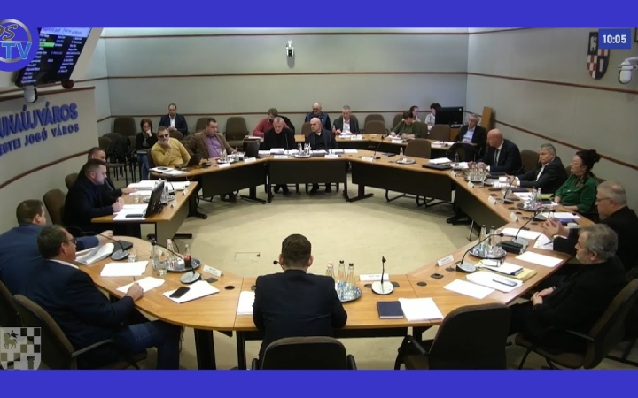 Embedded thumbnail for Elkerülhetetlen az adóemelés, de a dunaújvárosi polgárok terhei nem növekednek